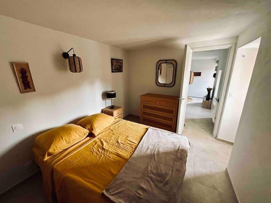 Charmant Petit Appartement Place De L Eglise Piana  Buitenkant foto